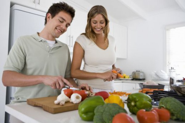 نصائح لترغيب الزوج في أكل الزوجة