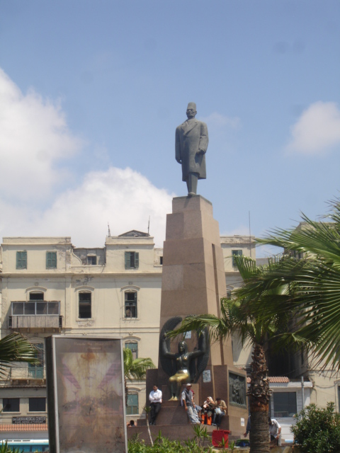 تمثال سعد زغلول