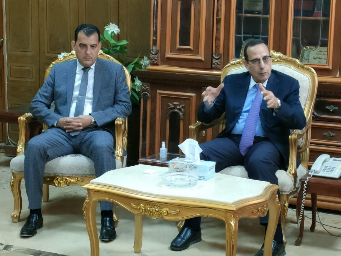 محافظ شمال سيناء يلتقى مجلس إدارة الغرفة التجارية الجديد (3)