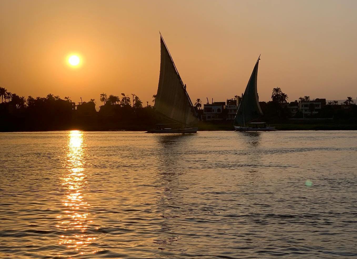 نهر النيل مصدر بهجة سياح العالم خلال زيارتهم للأقصر