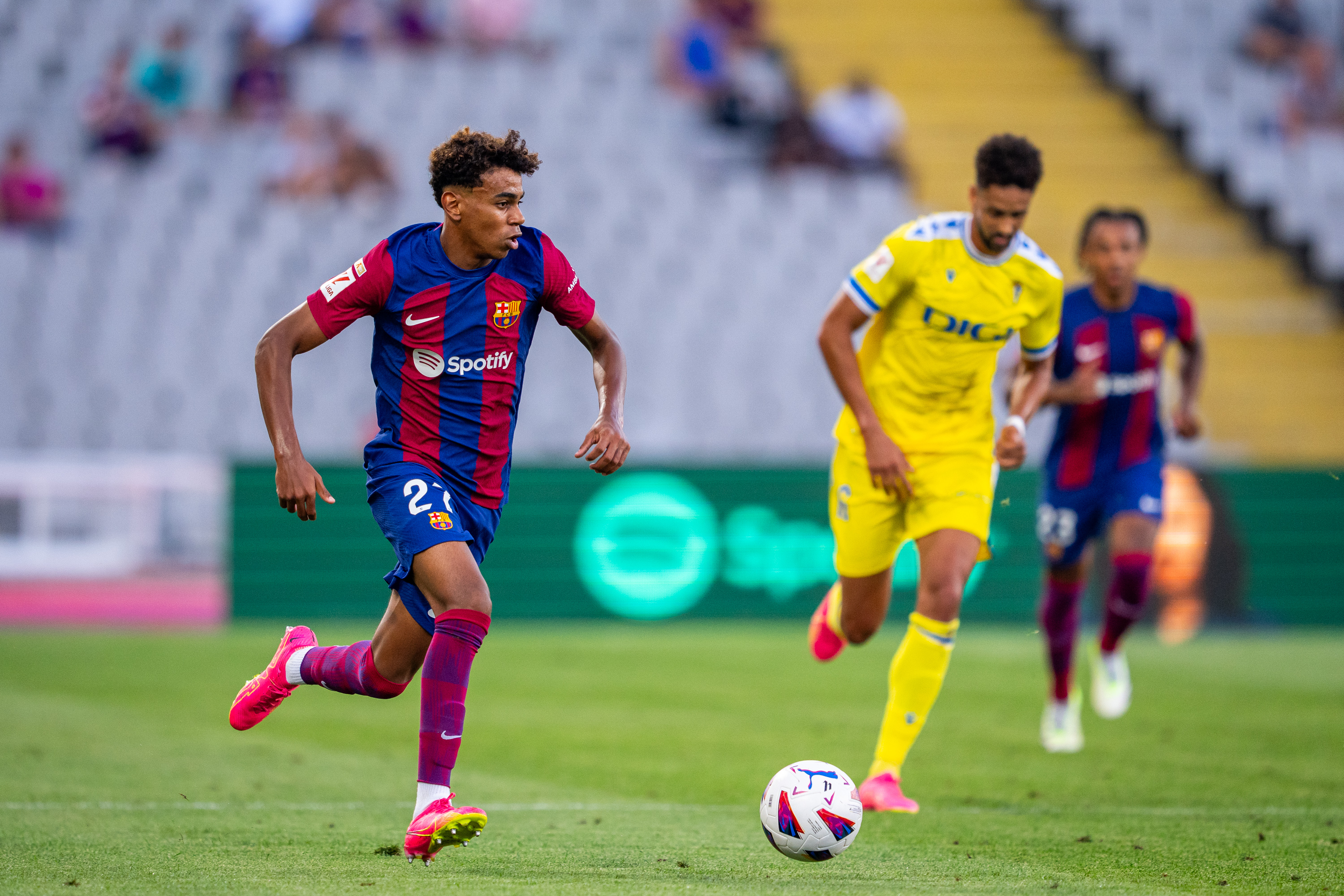 برشلونة ضد قادش (6)