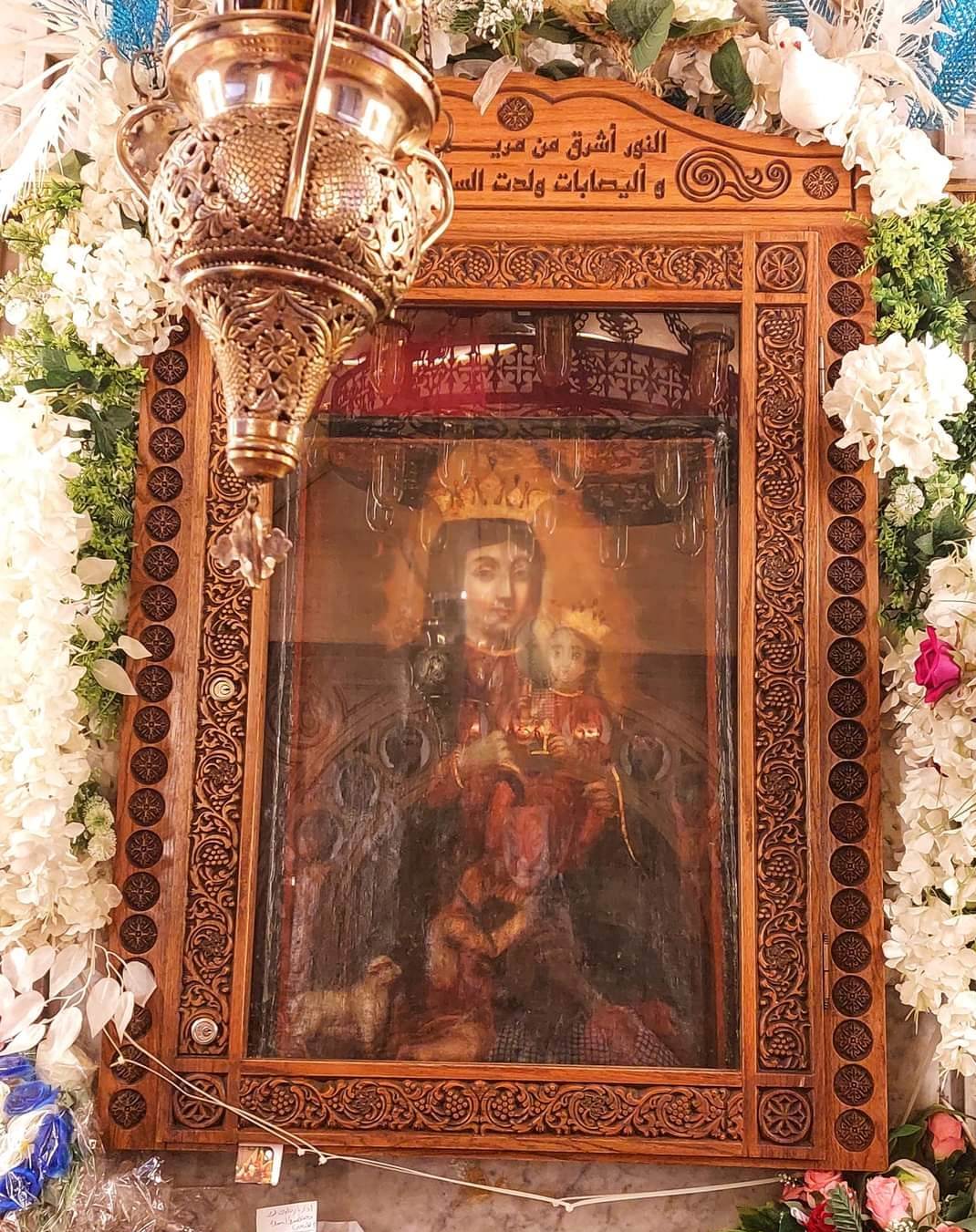 إحدي اللوحات داخل الكنائس فى عيد صعود العذراء مريم