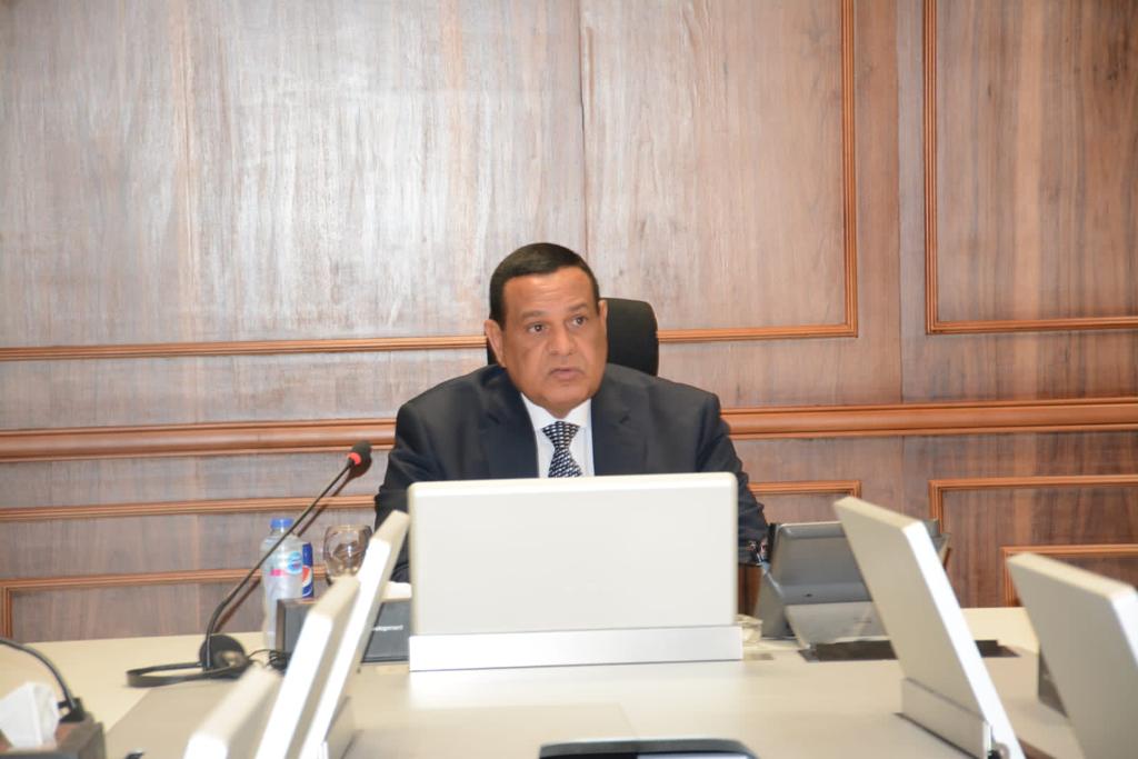  وزير التنمية المحلية يبحث معدلات تنفيذ مشروعات حياة كريمة (3)