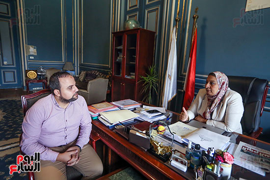 غادة فاروق نائب رئيس جامعة عين شمس (1)