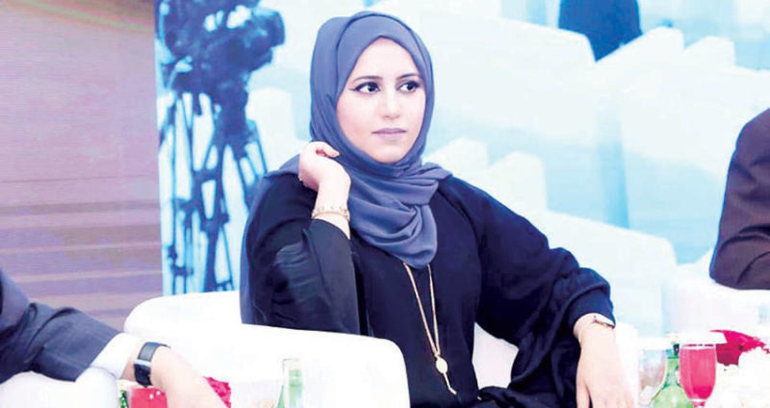 الكاتبة العمانية ليلي عبد الله