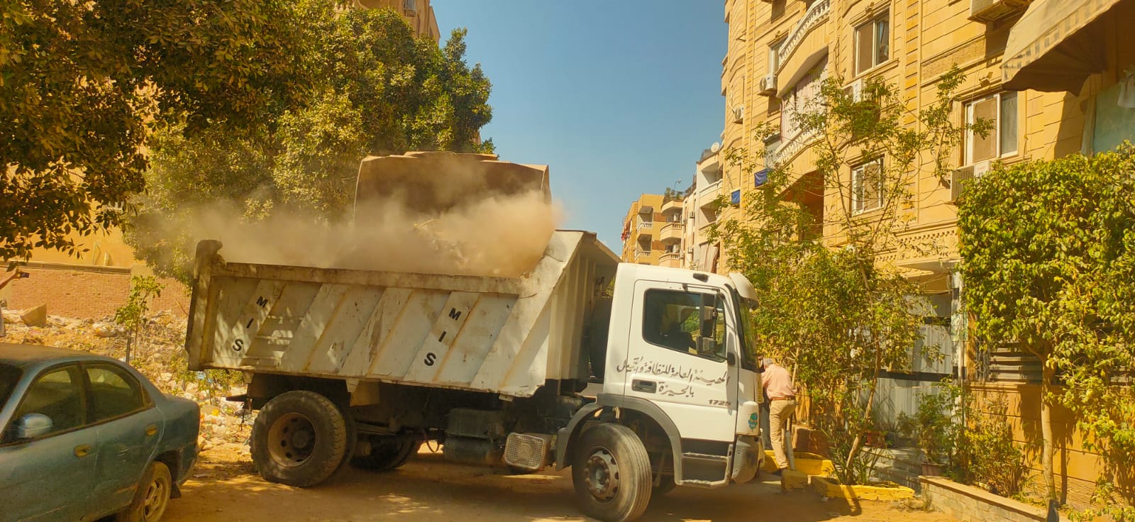 حملات نظافة موسعة بحداق الأهرام (5)