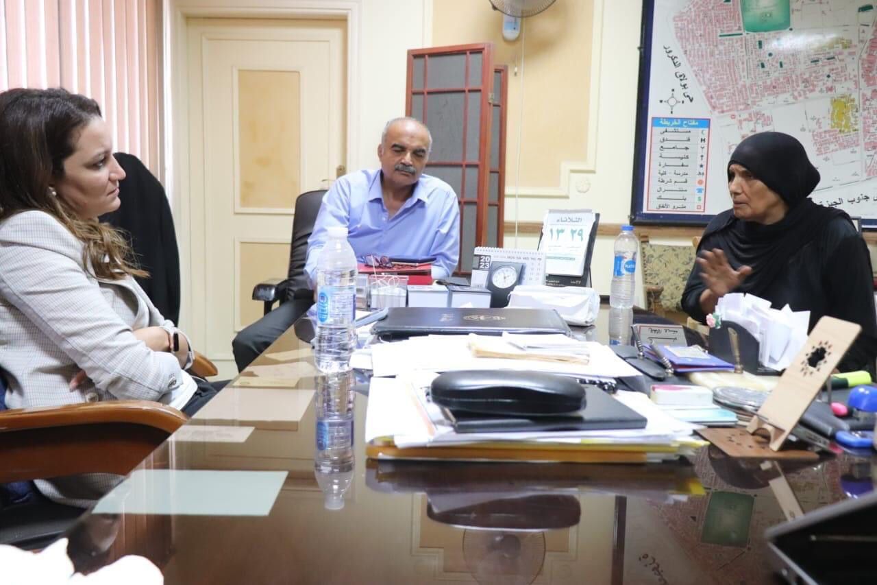 نائب محافظ الجيزة تلتقي أهالي روضة السودان بحى الدقى (4)