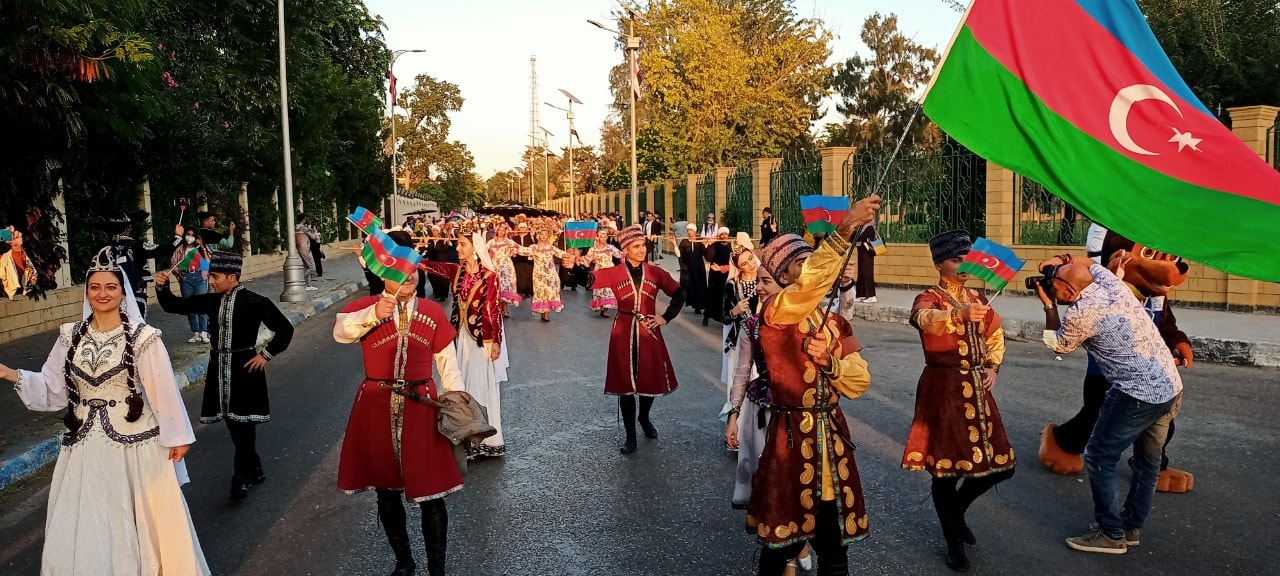 ديفيليه فنى لفرق مهرجان الإسماعيلية الدولى للفنون الشعبية (6)