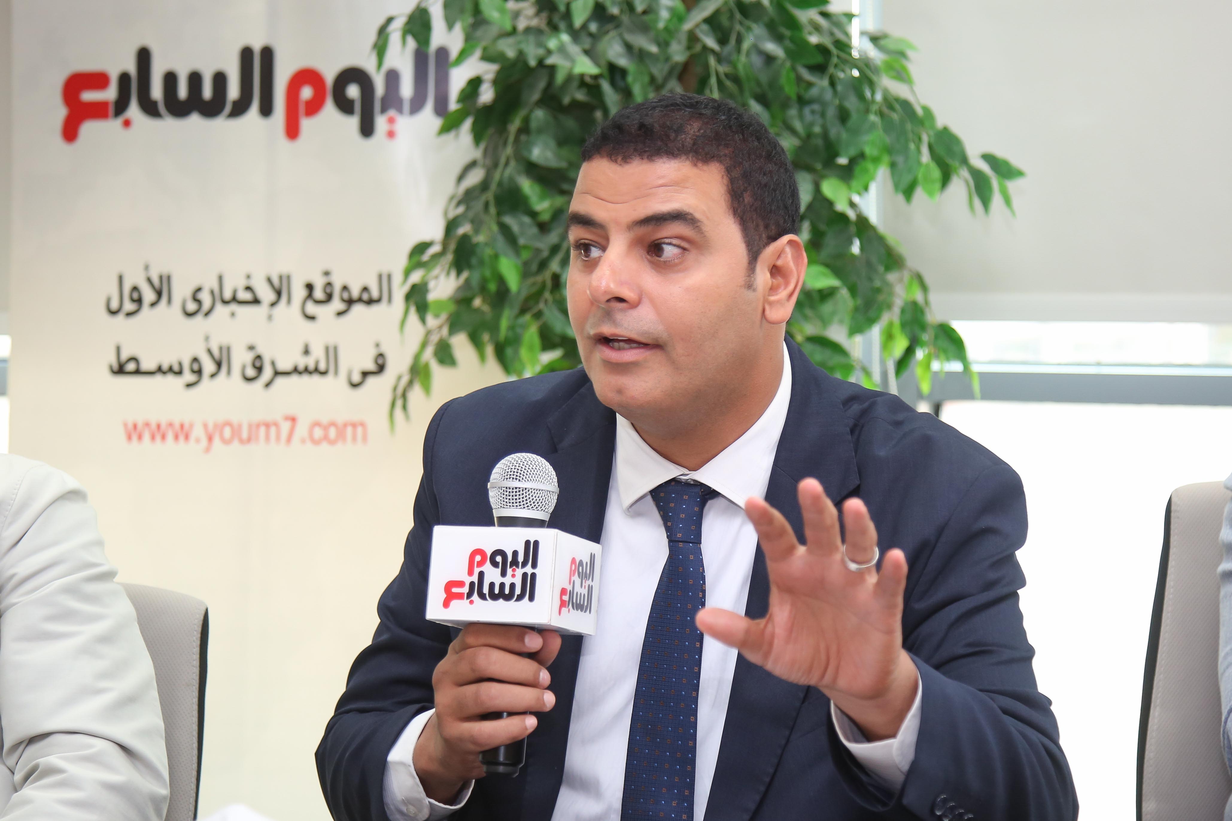 النائب نادر مصطفى عضو مجلس النواب عن تنسيقية شباب الأحزاب (2)