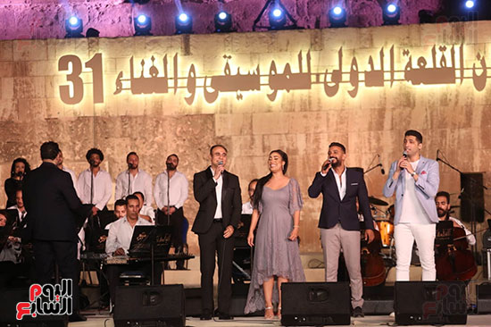 نجوم الأوبرا يتألقون في سهرة بأغاني عبد الحليم حافظ بمهرجان القلعة (18)