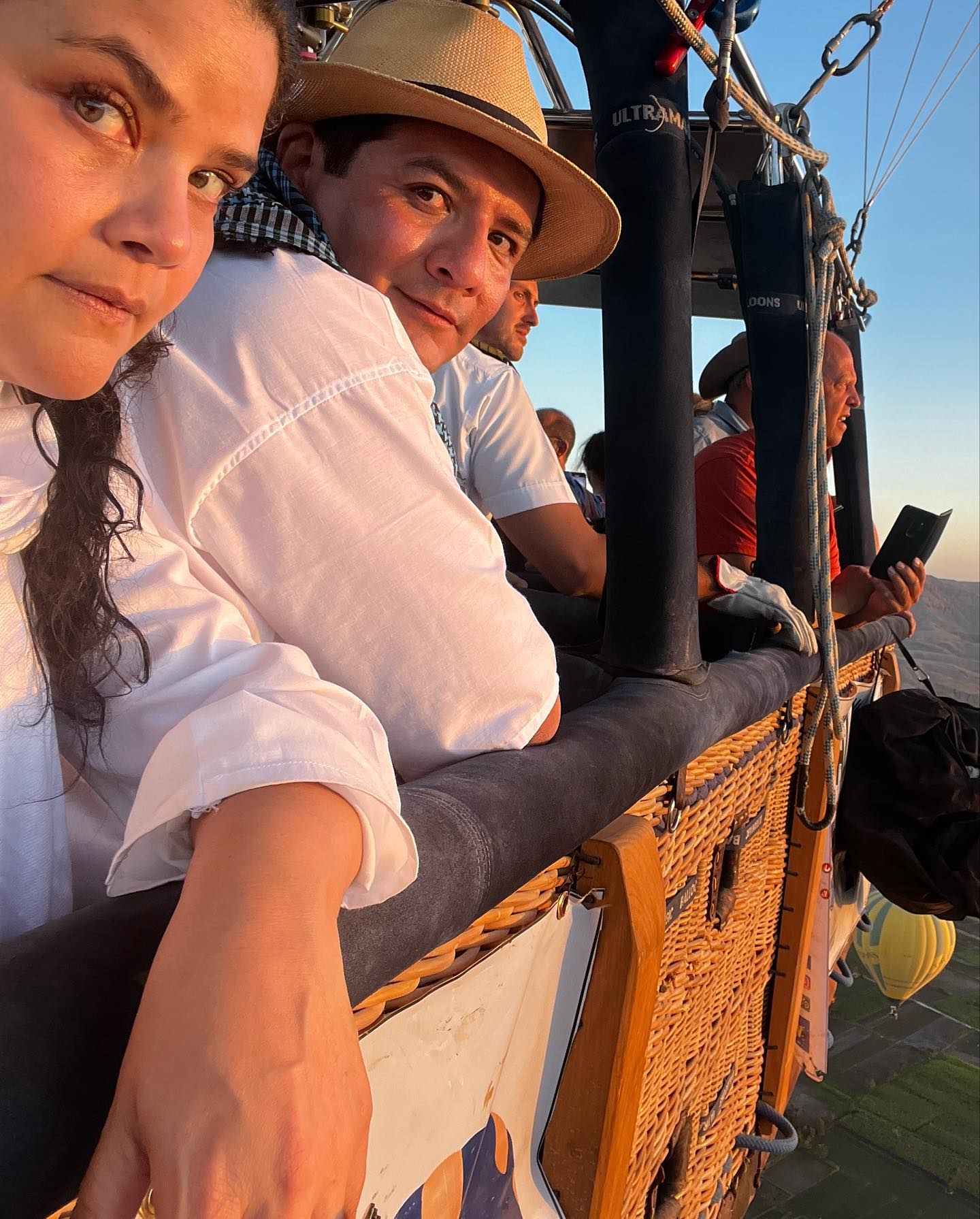 السياح يستمتعون فى قلب باسكت البالون الطائر