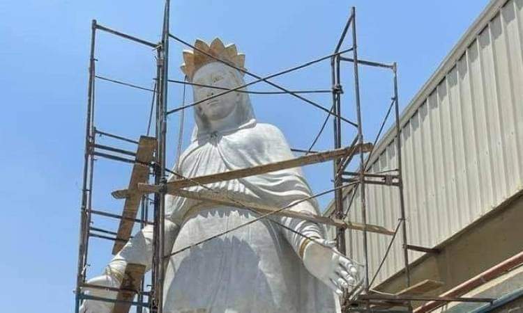 تمثال السيدة العذراء بدير درنكة (3)