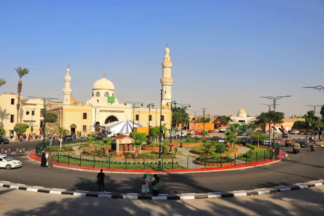تجميل محيط مسجد السيدة نفيسة بالقاهرة 3