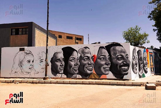 جدارية جديدة تزين كورنيش النيل بأسوان (5)