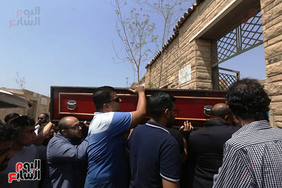 جنازة شقيق عمرو عبد الجليل (2)