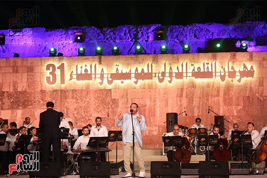 علي الحجار يفتتح حفل مهرجان القلعة (5)