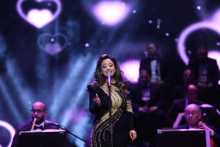 ريهام عبد الحكيم تتألق بحفل غنائي في الاوبرا وتغني لوردة (2)