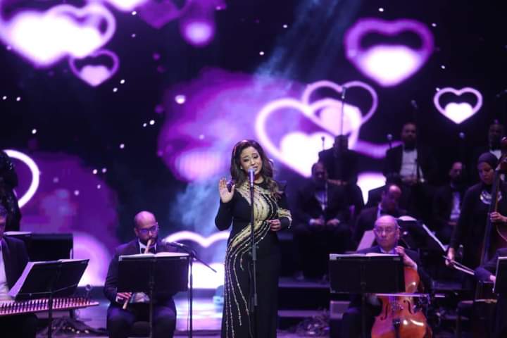 ريهام عبد الحكيم تتألق بحفل غنائي في الاوبرا وتغني لوردة (5)