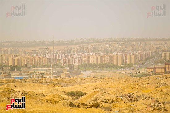 تشهد عدة مناطق من القاهرة الكبرى أتربة ونشاط رياح