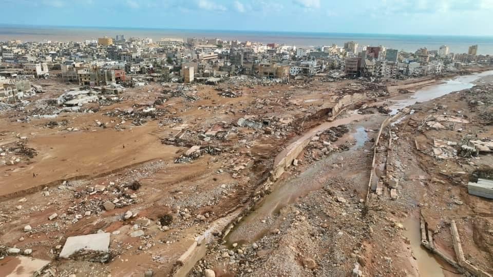 الاعصار يدمر أحياء كاملة في درنة الاعصار يدمر أحياء كاملة في درنة