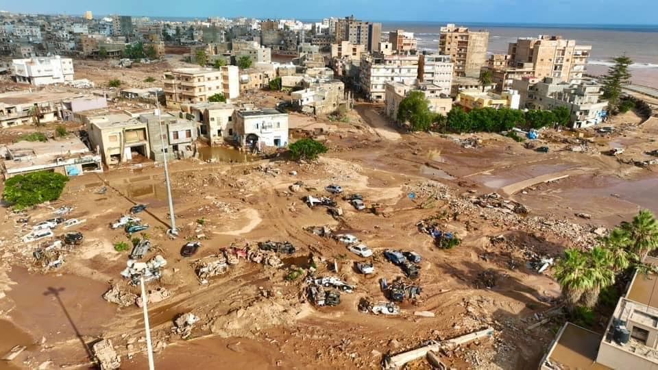 وسط درنة يتحول لمدينة أشباح وسط درنة يتحول لمدينة أشباح