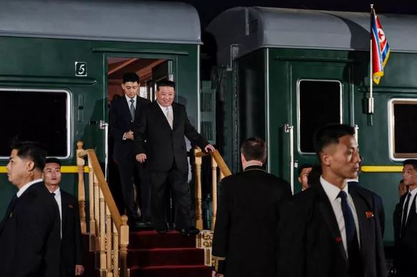 قطار كيم يصل روسيا