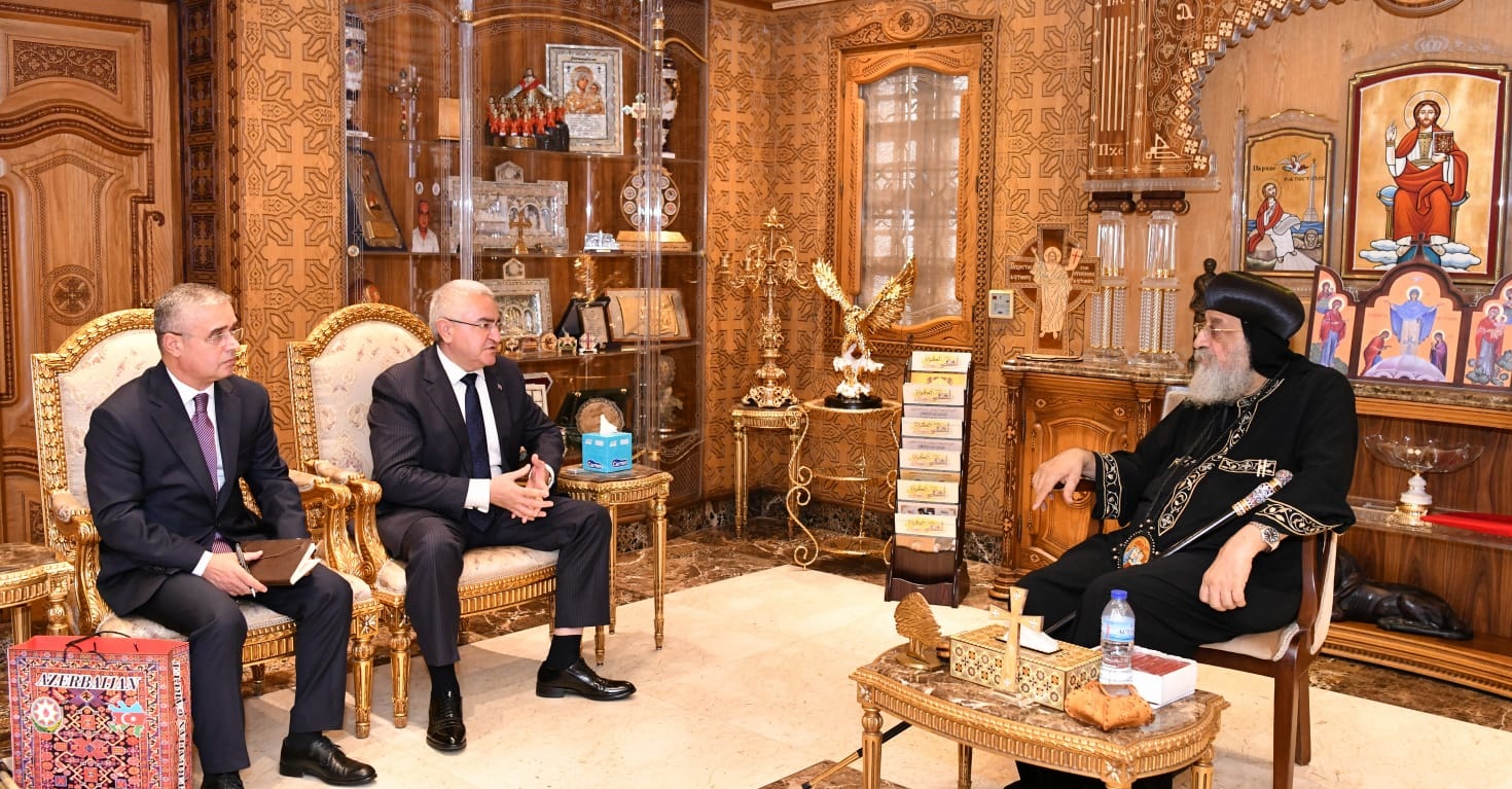 جانب من لقاء سفير أذربيجان
