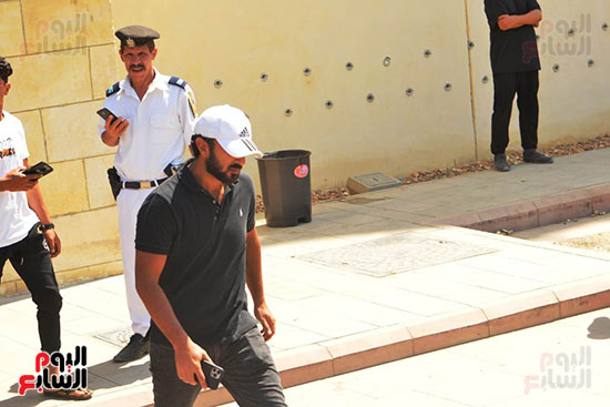 تشييع جنازة والد الفنان محمد مهران (25)