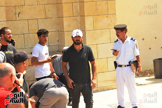 تشييع جنازة والد الفنان محمد مهران (23)