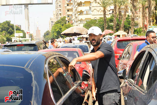 تشييع جنازة والد الفنان محمد مهران (20)