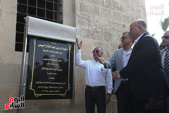 وزير السياحة والآثار يفتتح مسجد سارية الجبل بقلعة صلاح الدين الأيوبى (17)