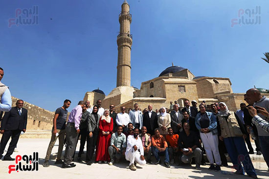 وزير السياحة والآثار يفتتح مسجد سارية الجبل بقلعة صلاح الدين الأيوبى (3)
