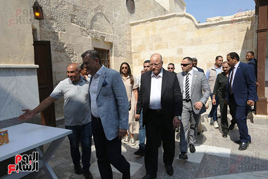 وزير السياحة والآثار يفتتح مسجد سارية الجبل بقلعة صلاح الدين الأيوبى (24)