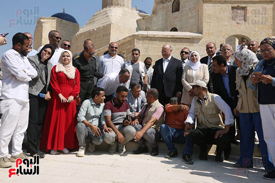 وزير السياحة والآثار يفتتح مسجد سارية الجبل بقلعة صلاح الدين الأيوبى (2)