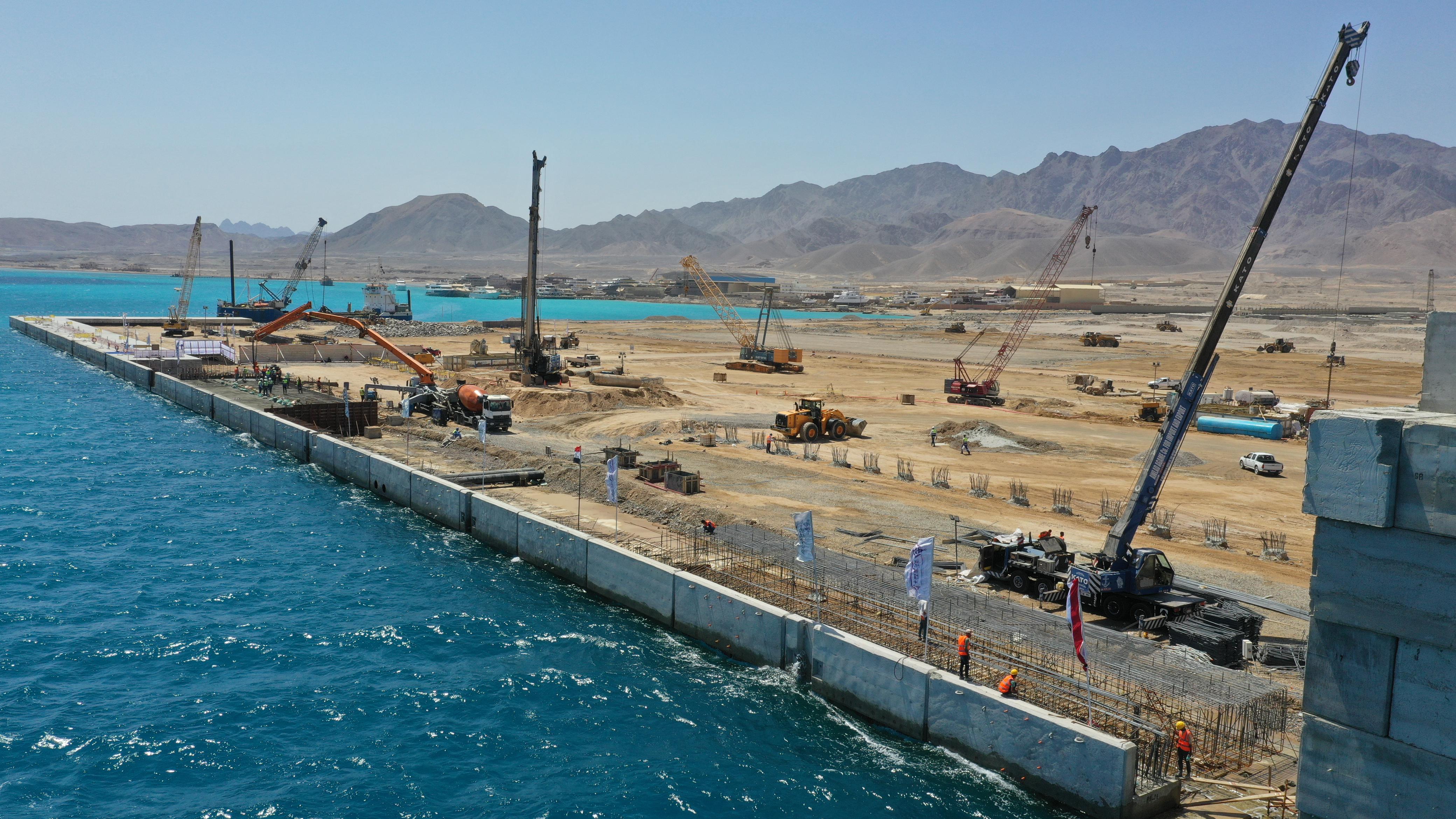 مشروع المحطة متعددة الأغراض بميناء سفاجا (3)