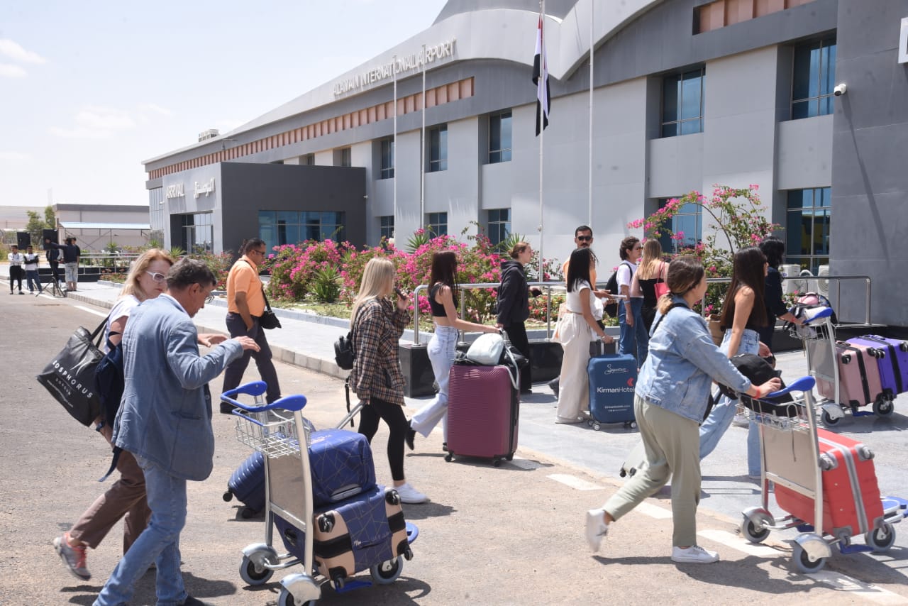 مطار مطروح يستقبل رحلات الشارتر السياحية
