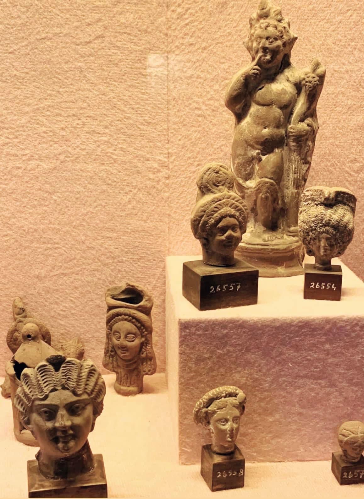 تماثيل التراكوتا بمتحف آثار الغردقة 