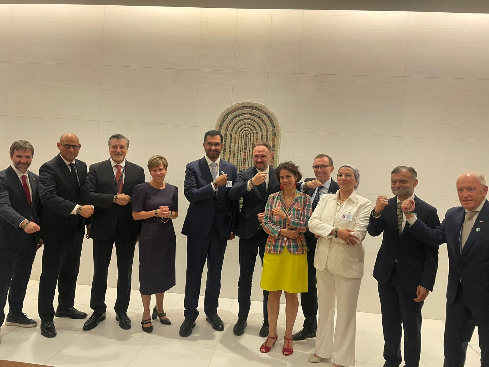 جانب من اللقاء جانب من اللقاء