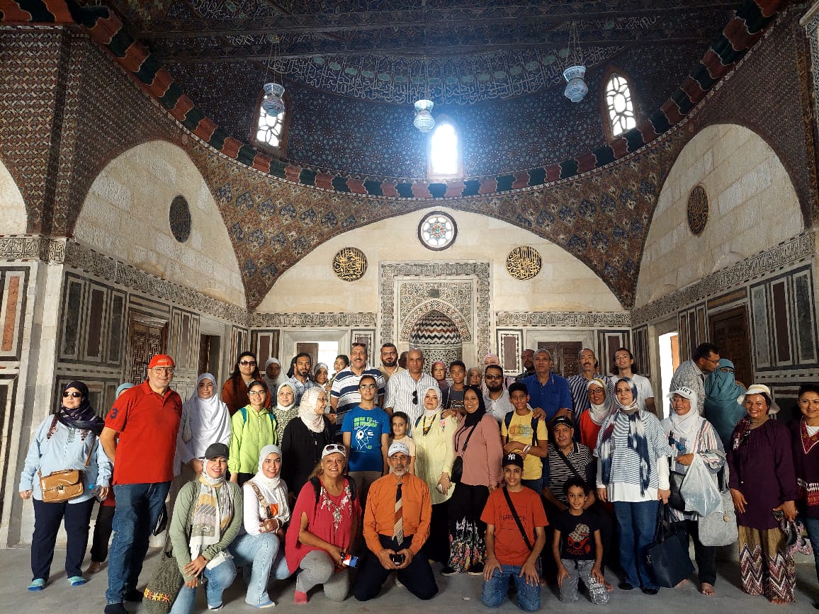 داخل مسجد سارية الجبل