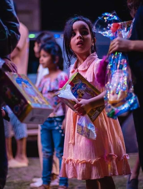 طفلة ليبية في درنة تحتفل بالمولد النبوي