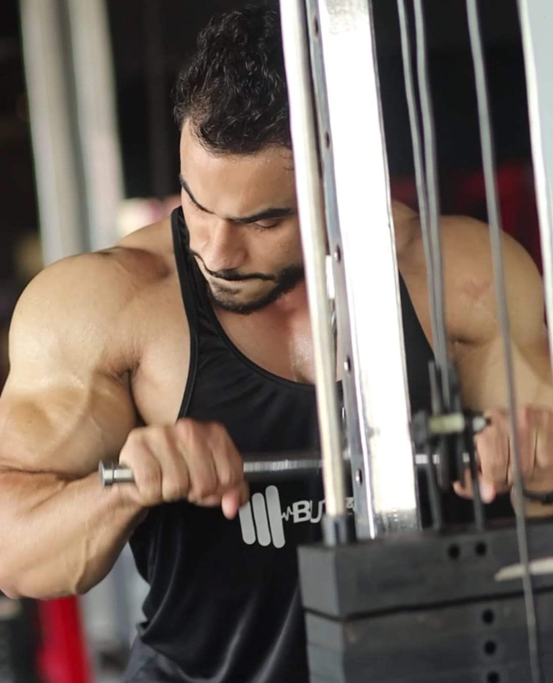 البطل عمرو الجمل حصد بطولة العالم في دبي برو لكمال الأجسام (15)