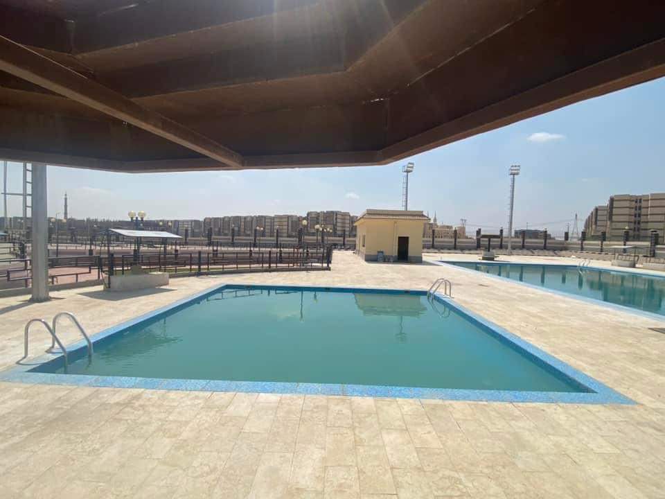 حمام سباحة مركز شباب العبور