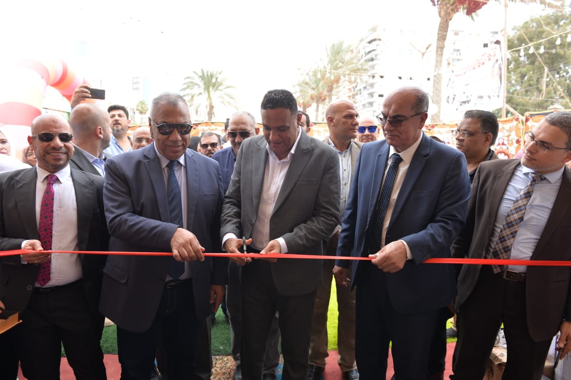 محافظ الدقهلية يفتتح المعرض