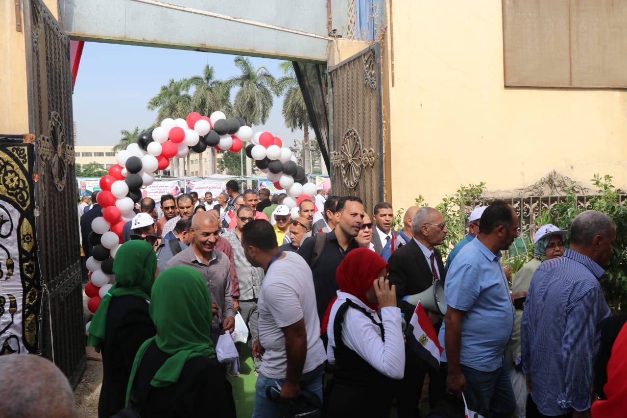 معلمو مصر يؤيدون الرئيس عبدالفتاح السيسى للترشح لفترة رئاسية جديدة (2)