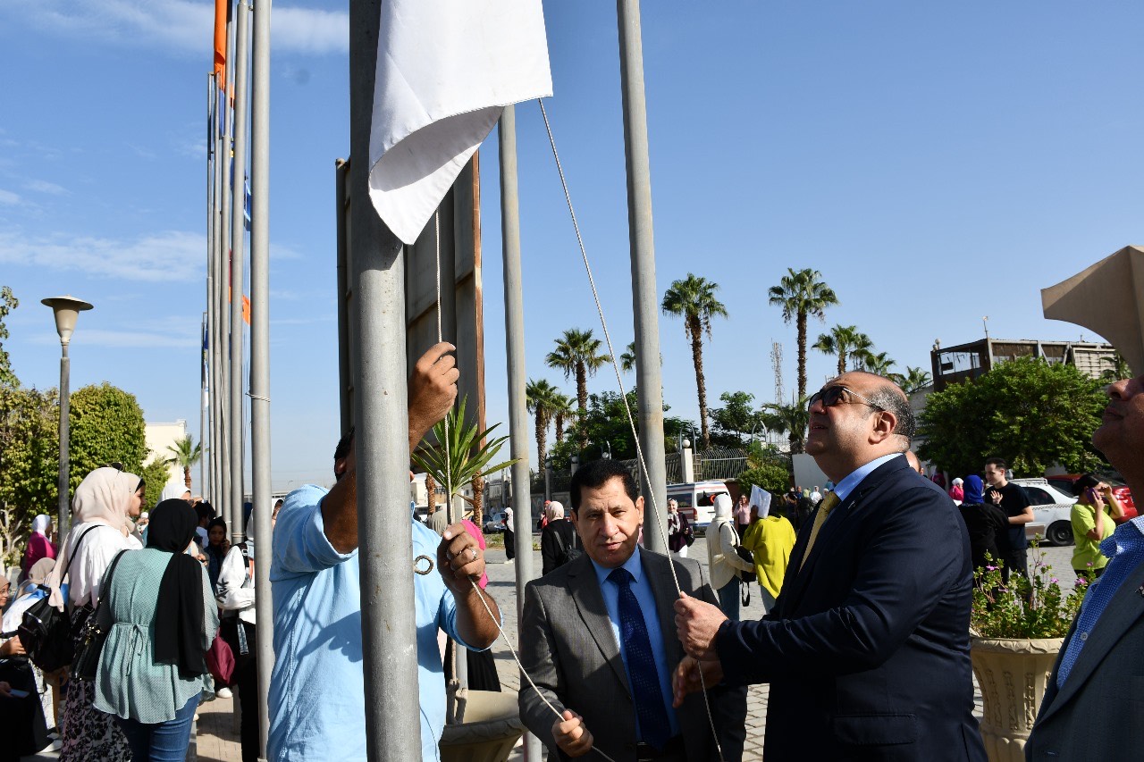 مراسم رفع العلم في أول أيام العام الجامعي بجامعة حلوان (5)
