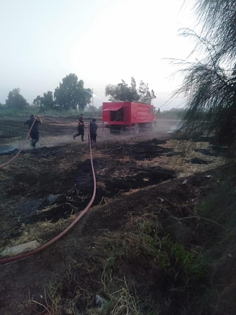 خماد النيران لحرق قش  الأرز بقرية أبو ريا