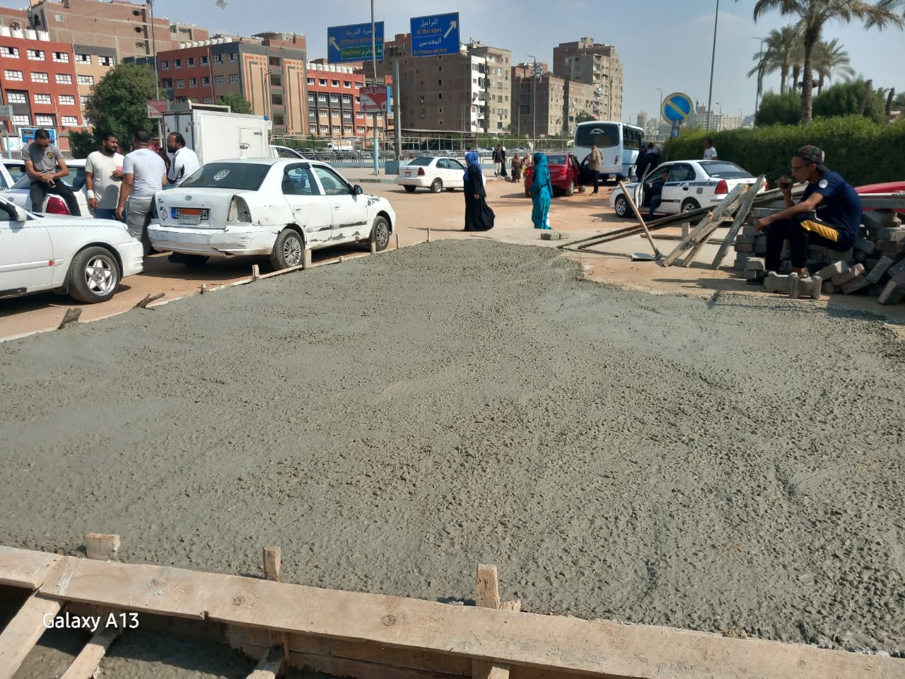 محافظة الجيزة ترفع كفاءة الطريق أمام حديقة سفاري بارك اتجاه كوبرى عرابي (2)