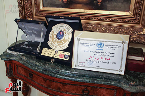 جوائز و شهادات تقدير للراحل فؤاد المهندس