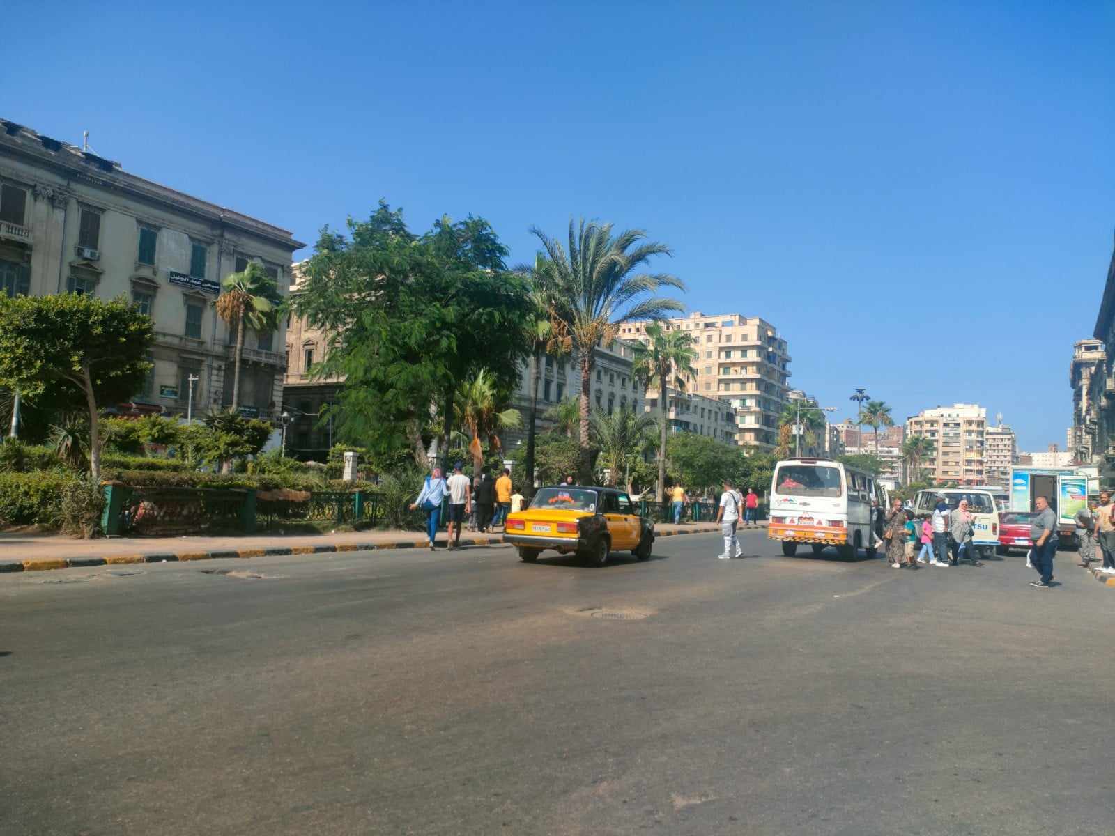 الطقس ودرجات الحرارة المتوقعة  في الإسكندرية