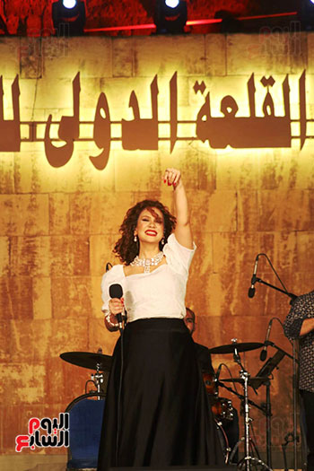 لينا شاماميان فى حفل مهرجان القلعة (4)